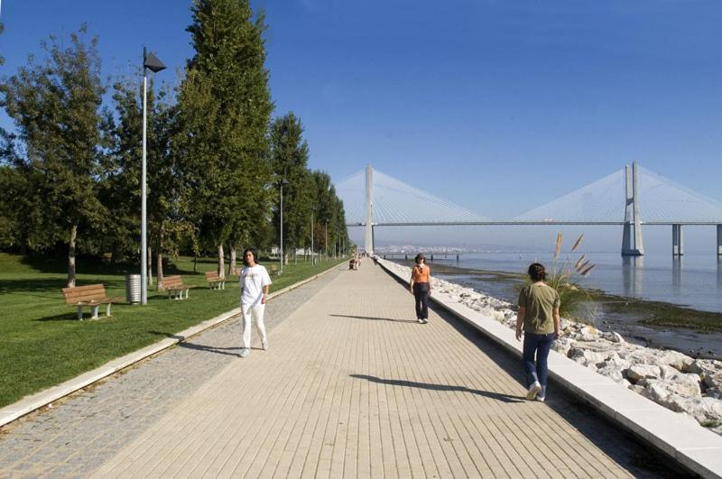 Apartment Riverside Luxury Expo Near The Airport Lissabon